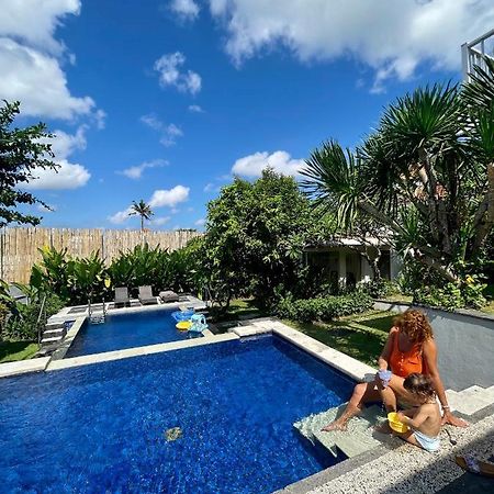 Private Suite In A Kids Friendly Big Shared Villa In Canggu Exterior foto