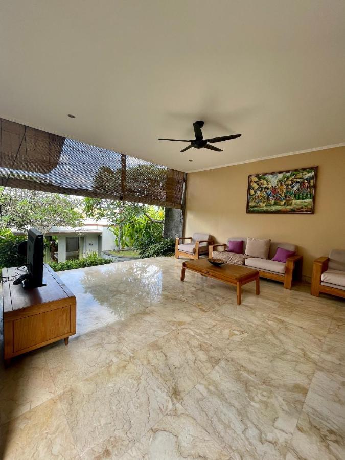 Private Suite In A Kids Friendly Big Shared Villa In Canggu Exterior foto